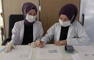 Salgınla mücadelenin fedakâr savaşçıları: İkiz...