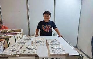 Samandağ’’da kitap fuarının en küçük yazarı