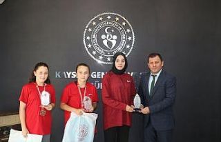 Şampiyon karate sporcularından Ali İhsan Kabakcı’ya...