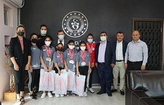 Şampiyonlardan Ali İhsan Kabakcı’ya ziyaret