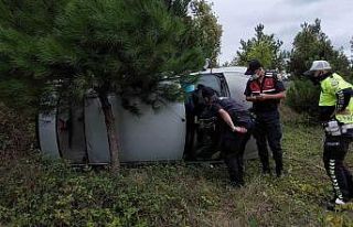 Samsun’da otomobil takla attı: 2 yaralı