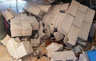 Şanlıurfa’da çöken duvarın altında kalan kadın...