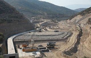 Sarıçay Barajı’nda çalışmalar devam ediyor
