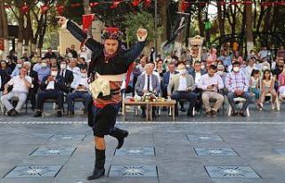 Saruhanlı’da 14. Altın Üzüm ve Kültür Festivali...