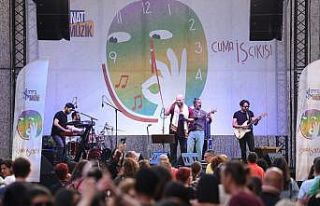 Sattas, ‘Cuma İş Çıkışı’ açık hava konserinde...