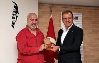 Seçer: "Mersin’i çok değerli noktalara getireceğiz"