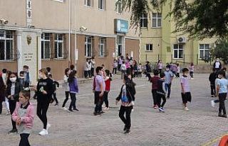 Sel bölgesinde yüz yüze eğitim başladı