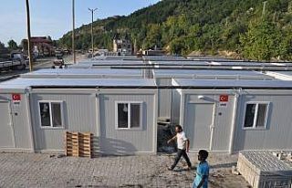 Selden etkilenen vatandaşlar konteynır evlere yerleştiriliyor