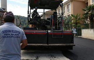 Serdivan’da asfalt çalışmaları devam ediyor
