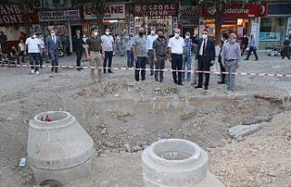 Siirt Valisi Hacıbektaşoğlu kent merkezinde devam...