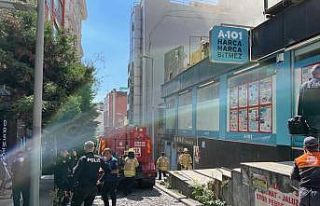 Şişli’de korkutan çatı yangını