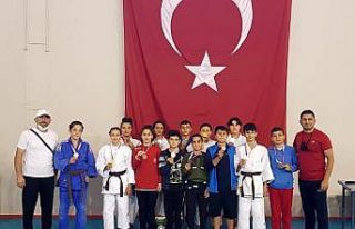 Sivaslı Judocular turnuvadan 11 madalya ile döndü