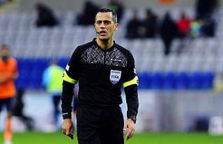 Sivasspor - Fatih Karagümrük maçını Alper Ulusoy...