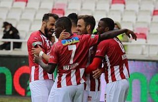 Sivasspor ligdeki 2. galibiyetini aldı