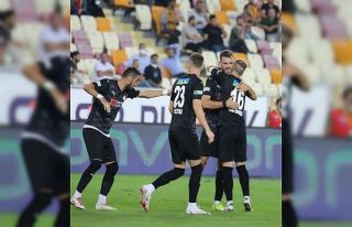 Sivasspor ligdeki ilk galibiyetini aldı