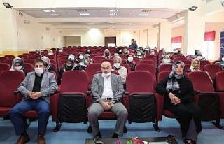 Sivas’ta Kur’an kursu öğreticileri bilgilendirildi