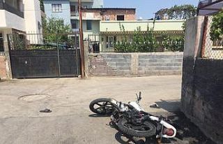 Sokak ortasında bıçaklı kavga: 1’i ağır 3...