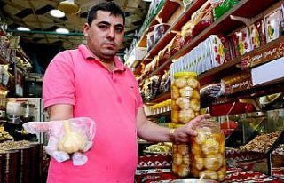 Sosyal medya ile hatırlanan lezzet: Sarımsak turşusu