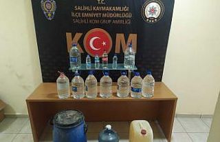 Su şişelerinden sahte rakı çıktı