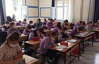 Şuhut’ta da ilk ders zili çaldı