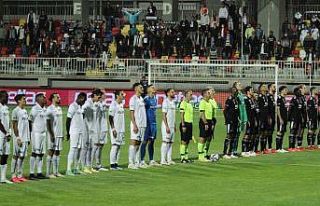 Süper Lig: Altay: 0 - Beşiktaş: 0  (ilk yarı)