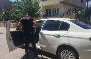 Şüpheli araçtan uyuşturucu ele geçirildi