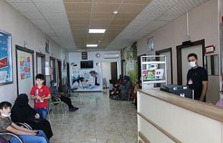 Suriyelilerin aşılama oranı Türk vatandaşlarla...