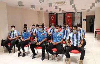 Sutopu oyuncularından Kabakcı’ya ziyaret