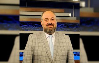 “Tak Bi Mavi Kravat” hem köprüde hem sahalarda