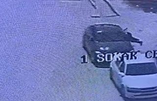 Takip ettikleri otomobilin camını kırıp 200 bin...