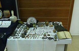 Tarihi eser operasyonu polis kamerasında