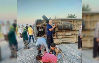 Tarım işçilerini taşıyan minibüs devrildi: 1...