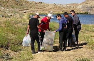 Tarım Müdürlüğü çalışanları Sat Buzul Göllerinde...