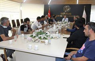 Taşkesenligil, spor il temsilcileriyle bir araya...