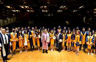 Teknoloji Fakültesi mezunlarını uğurladı