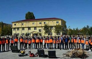 Temel afet eğitimlerini tamamlayan gönüllülere...