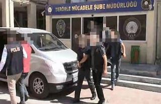Terör operasyonunda gözaltına alınan 5 zanlı...