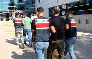 Terör örgütüne finans sağlayan 2 kişi tutuklandı