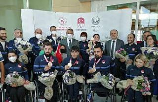 Tokyo 2020 Paralimpik Oyunları’ndan madalyayla...