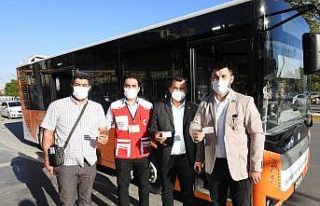 Toplu taşıma araçlarında duygulandıran anons