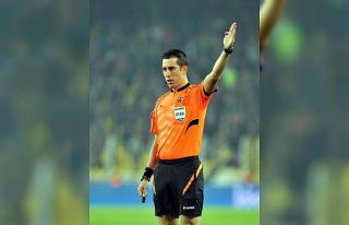 Trabzonspor - Galatasaray maçında Ali Palabıyık...