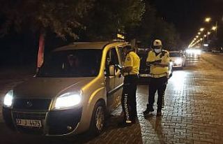 Trafik ekipleri alkol uygulaması yaptı
