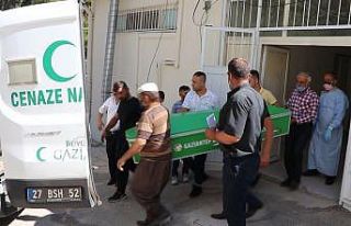Traktörün altında kalan genç hayatını kaybetti