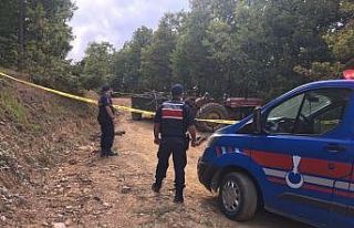 Traktörün altında kalan Söğüt Emniyetinde görevli...