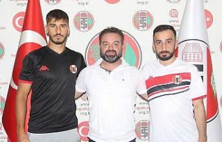 Turgutluspor’da çifte imza