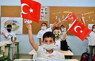 Tuzla’da yeni eğitim öğretim yılı törenle...