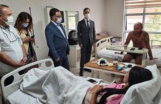 Ukrayna Antalya Konsolosu kazada yaralanan turistleri...