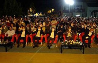 Üniversite öğrencilerine çiğ köfteli konserli...