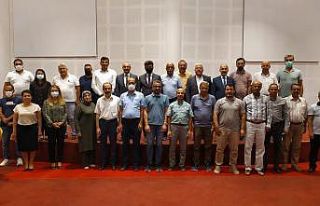 Üniversiteden emekliliğe ayrılan personellere veda...