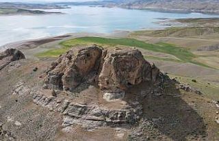 Urartular dönemine ait Tanrıverdi Kalesi ilk günkü...